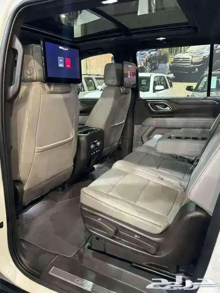 للبيع جمس يوكن SLT 2023 فل كامل دبل فئه SLT ع الضمان 68