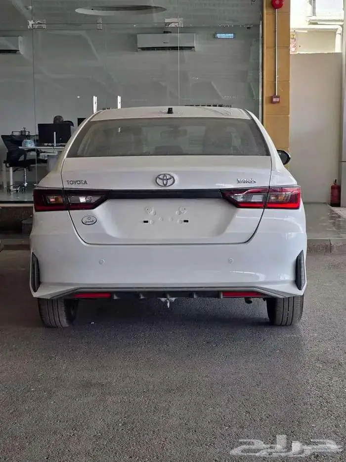 تويوتا يارس Y ستاندر مكينة 1.5 مكيف خلفي 2026 لدى الحسن 3