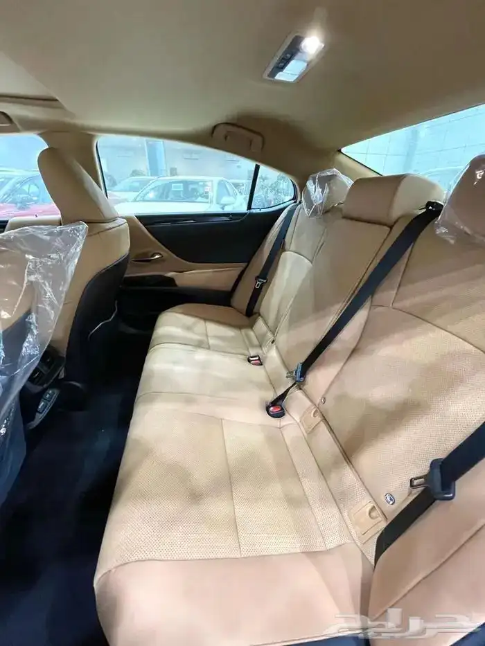 لكزس ES250 تيتانيوم 2025 9
