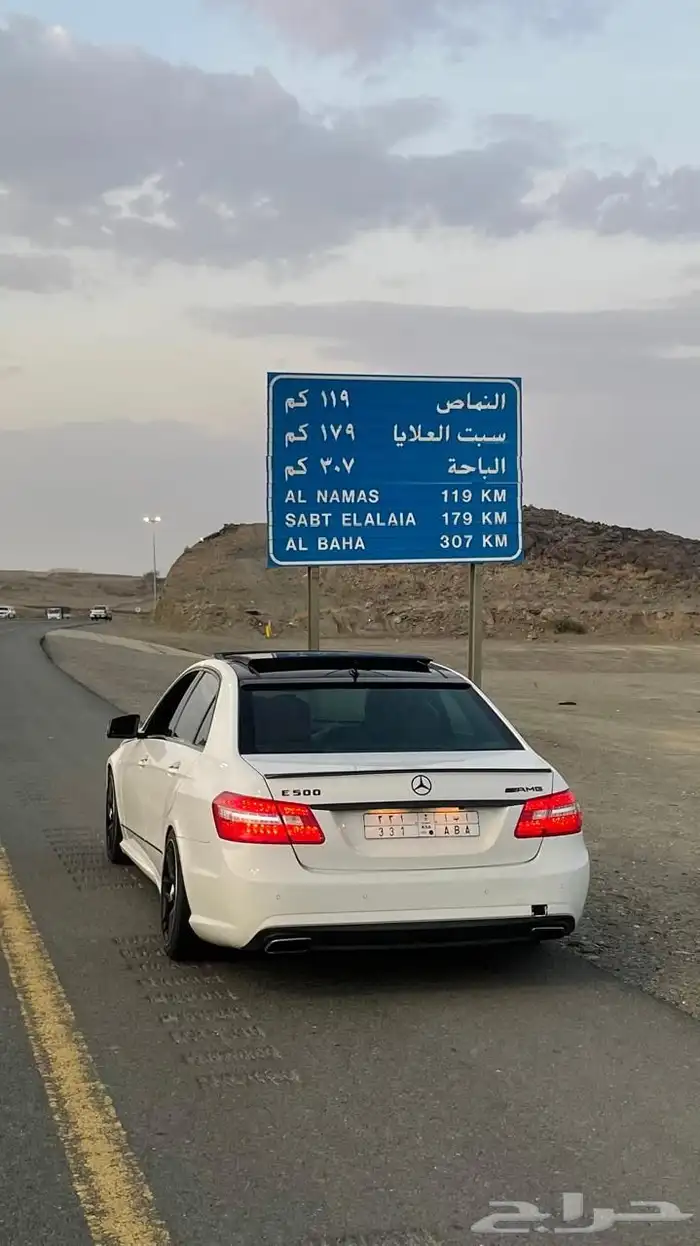 مرسيدس E500 2010 36