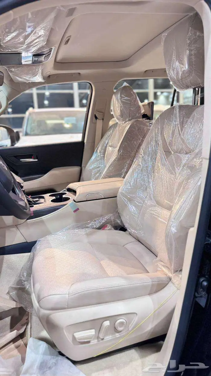 لاند كروزر VXR خليجي فل كامل 2025 11