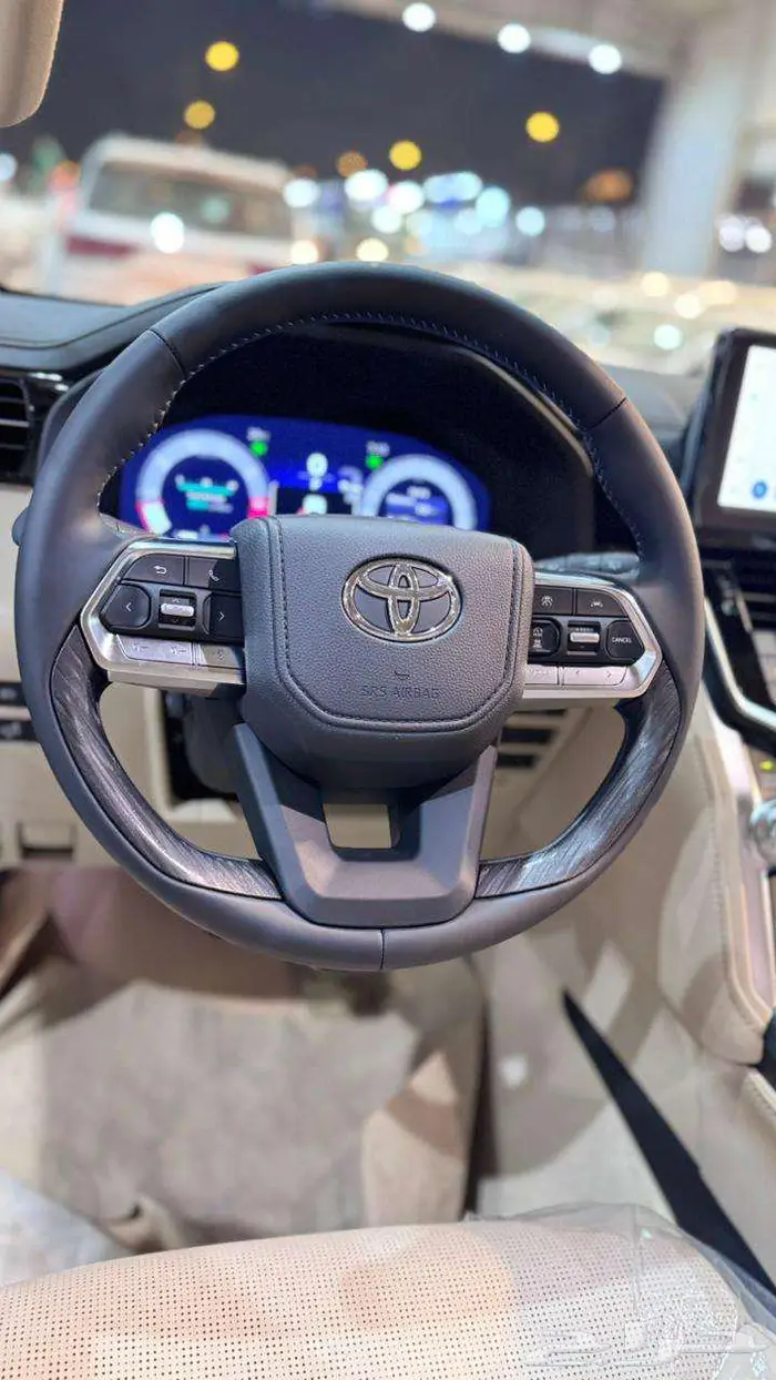 لاند كروزر VXR خليجي فل كامل 2025 3