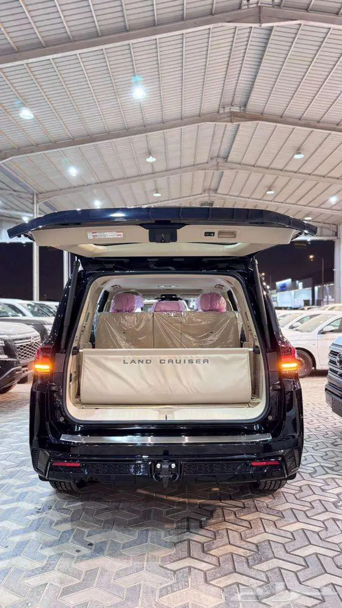 لاند كروزر VXR خليجي فل كامل 2025 19