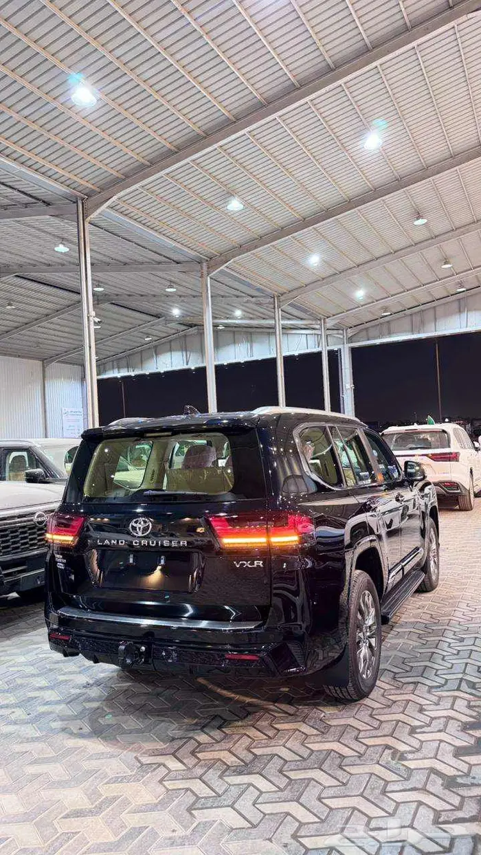 لاند كروزر VXR خليجي فل كامل 2025 18