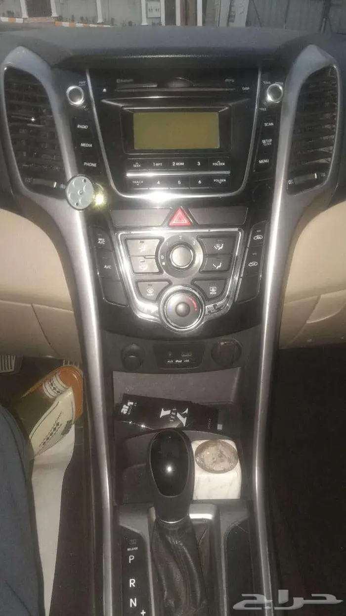 هواندي i30 للبيع السياره نظيفه 4