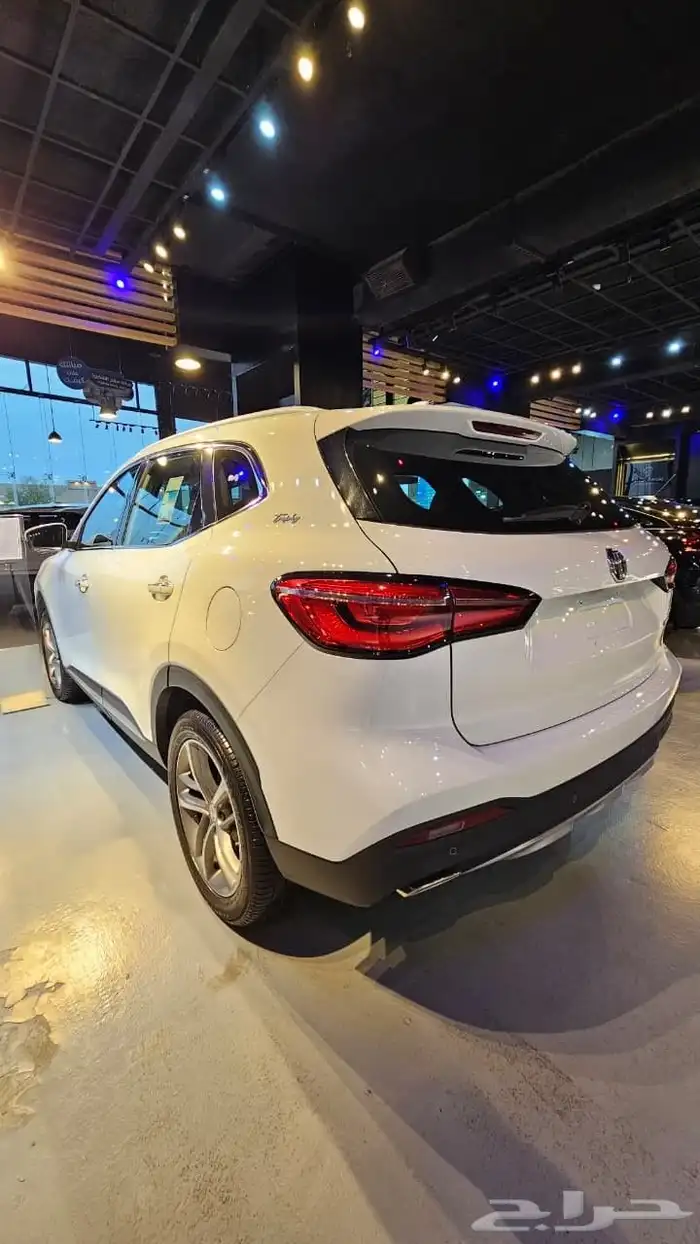 ام جي اتش اس موديل 2026 بسعر اسطووري للكاش وتقسيط 4