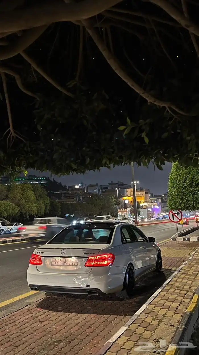 مرسيدس E500 2010 42