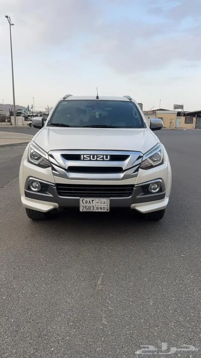 اسيزو ام يو اكس 2020 0