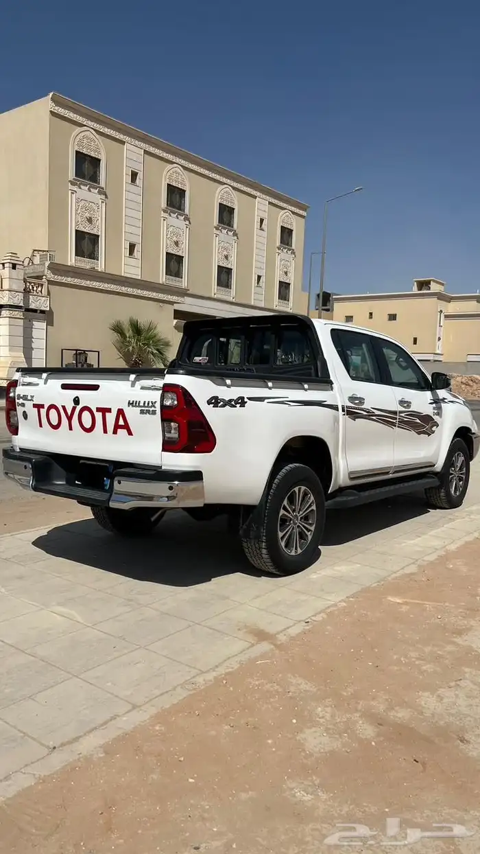 هايلكس ديزل فل كامل 2023 سعودي 28