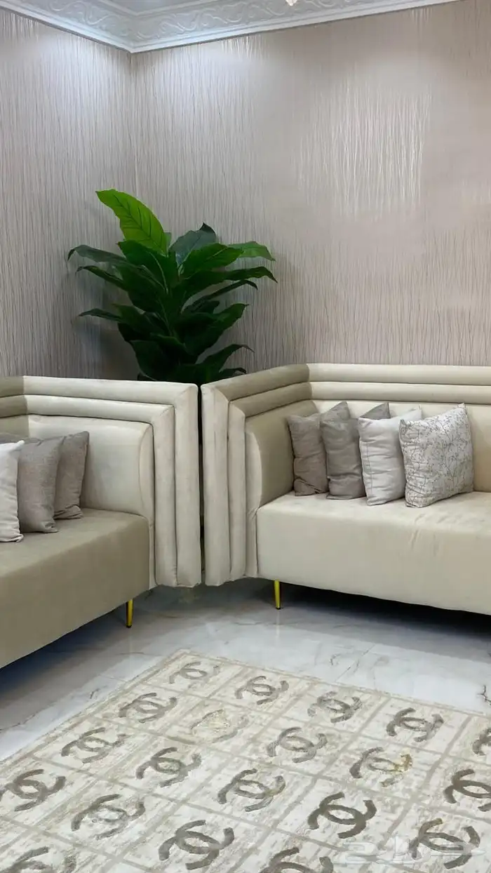 كنب شبه جديد ونظيف 2