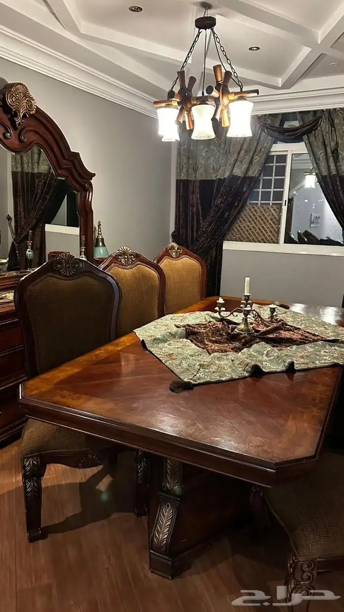 طاولة طعام 3