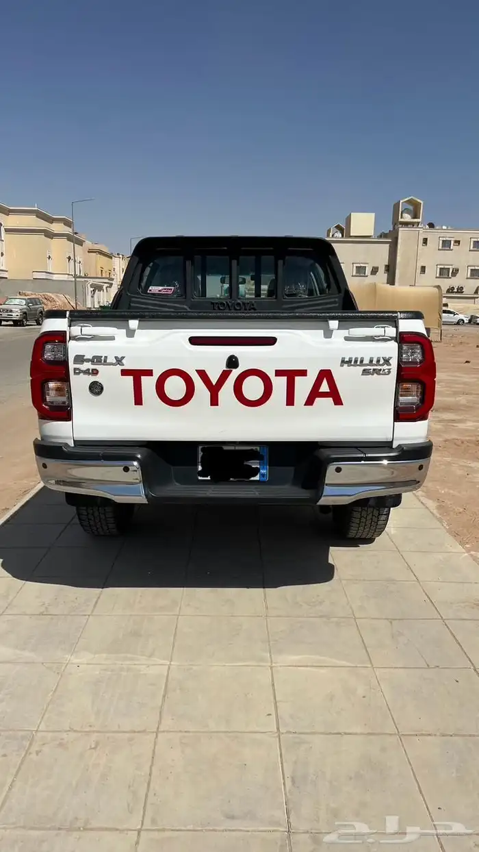 هايلكس ديزل فل كامل 2023 سعودي 14