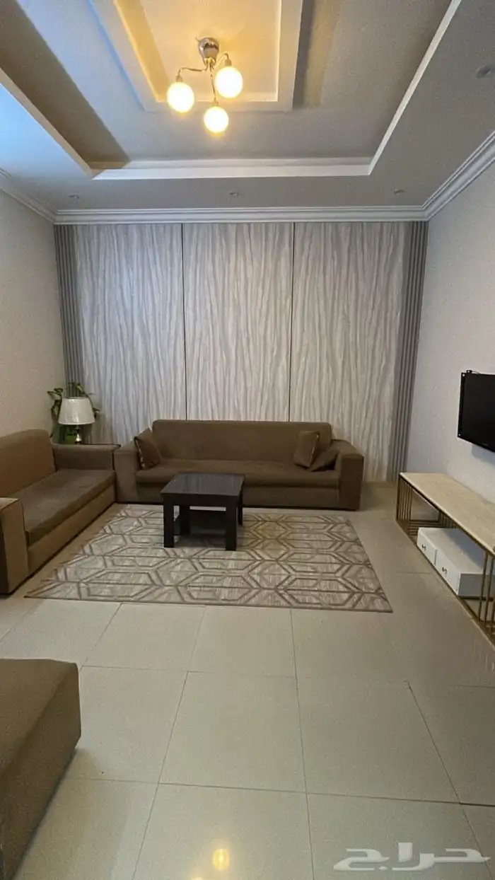 شقة مخدومة (مفروشة) 1