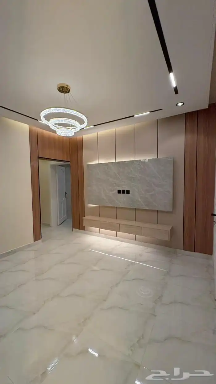 شقه دور ثاني للبيع من 4 غرف وصاله وسطح ومطبخ راكب 11