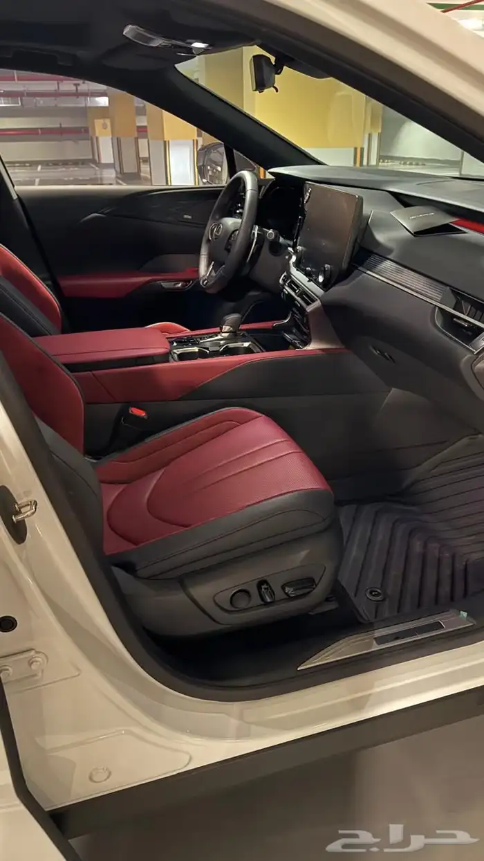 لكزس RX500h F Sportموديل 2024 11