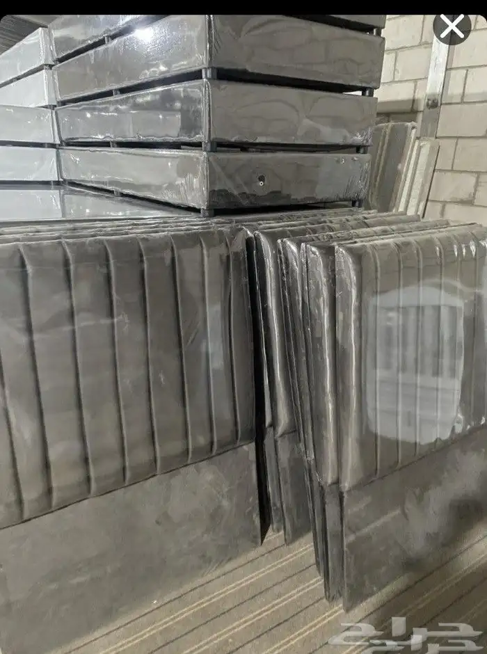 مراتب واسره بوكسي خشب مخمل وجلد بي امتياز 7