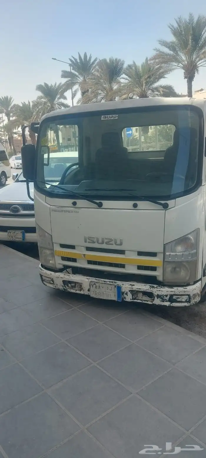 دينه أيسوزو موديل 2011 3