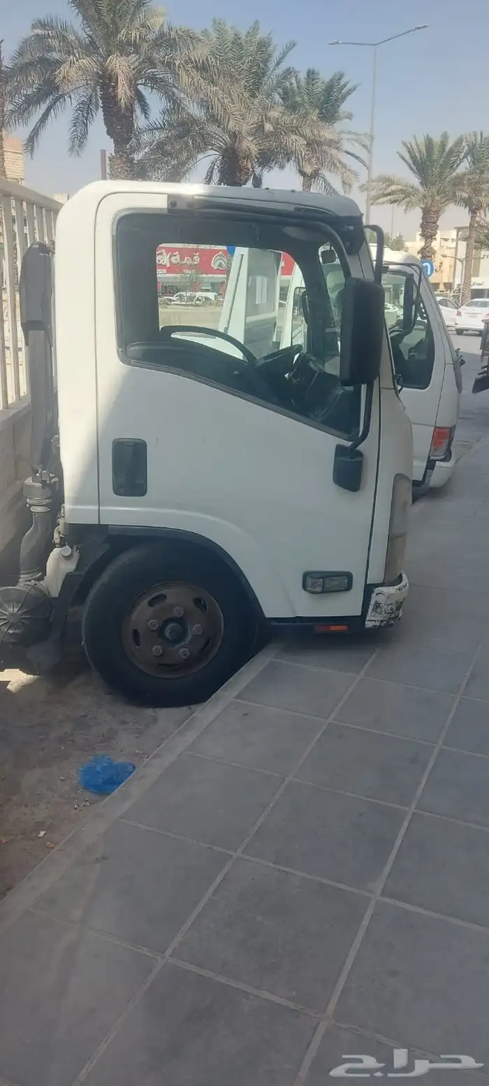 دينه أيسوزو موديل 2011 2