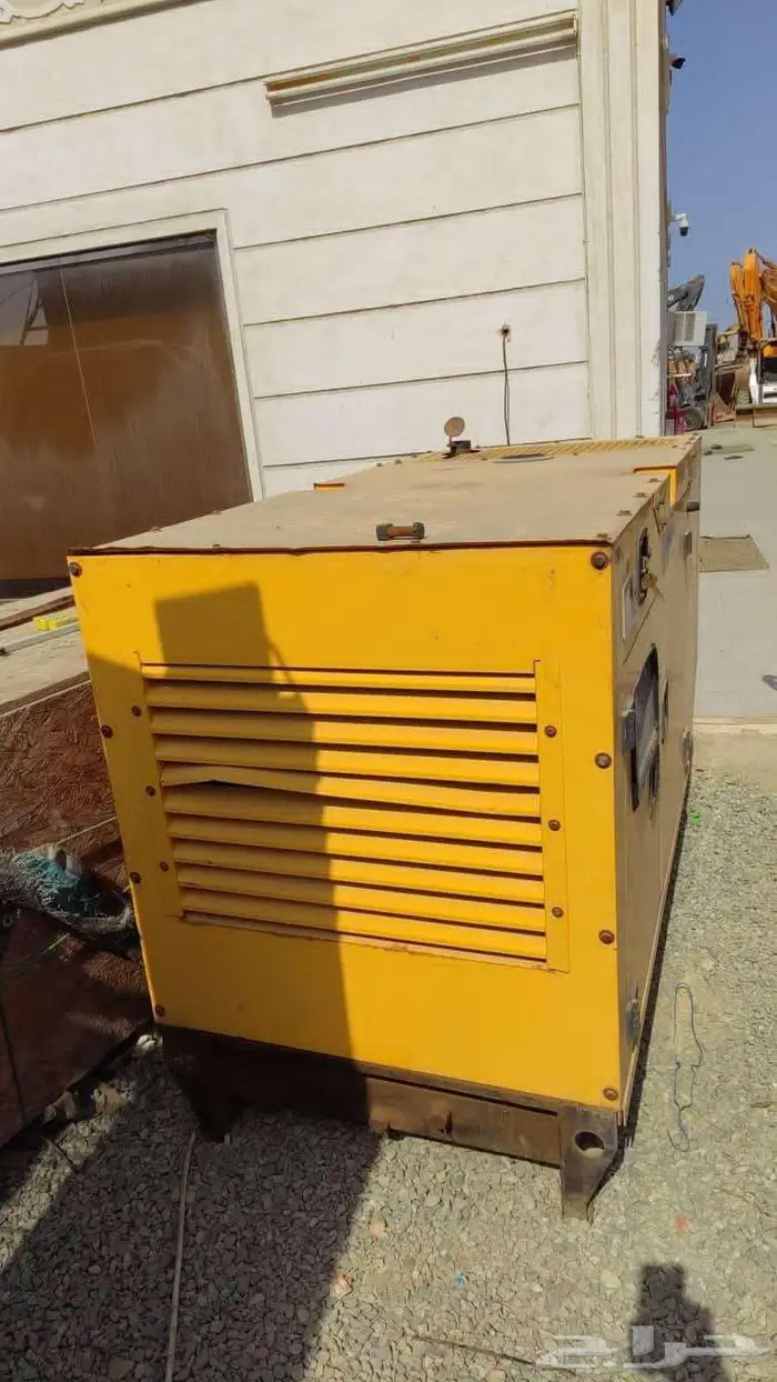 مولد كهرباء صينى نوع AKSA موديل 2008 معرض رواد 1