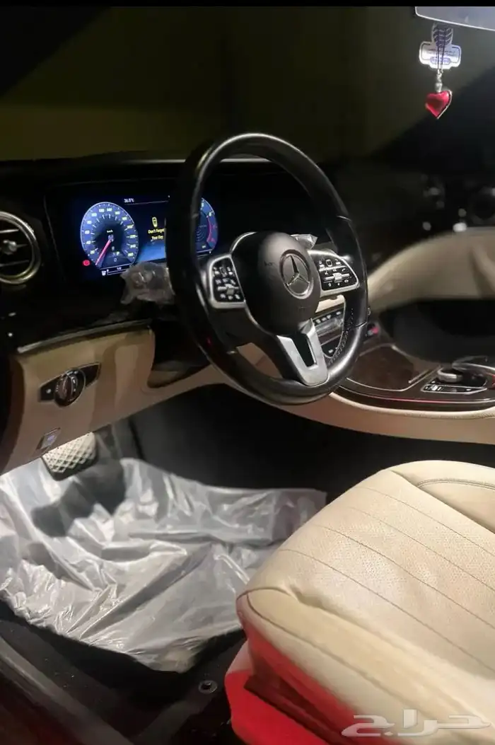 مرسيدس E300 موديل 2019 نظيفة شررط 6