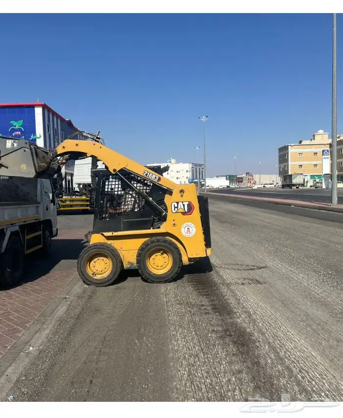 بوبكات كتربلا موديل 2024 ع الشرط عداد 2000 ساعه 2