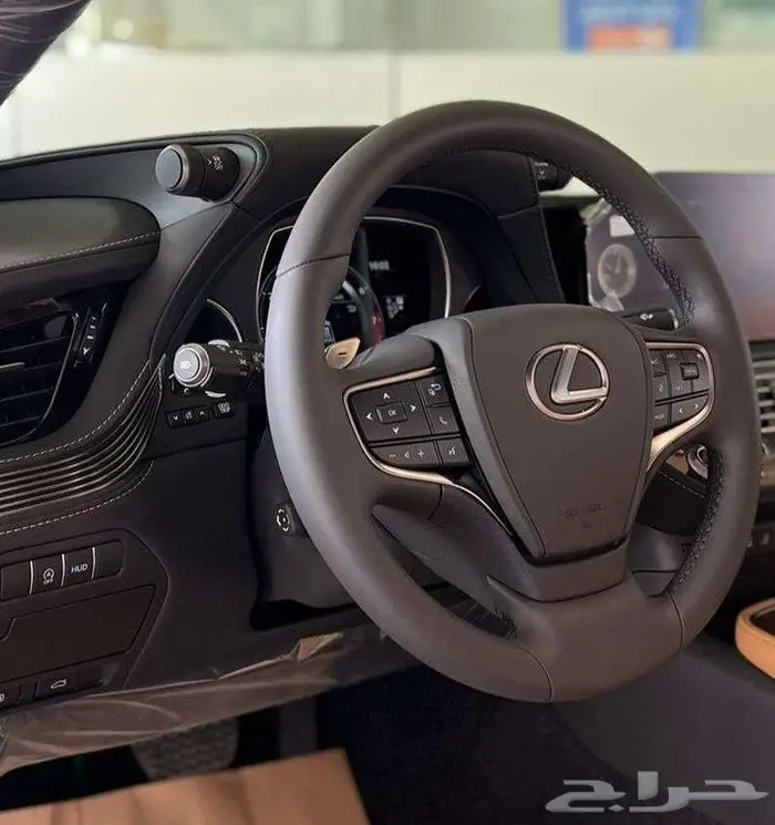 لكزس LS350موديل 2025فئةAAلون رمادي لدى الفريدي 4