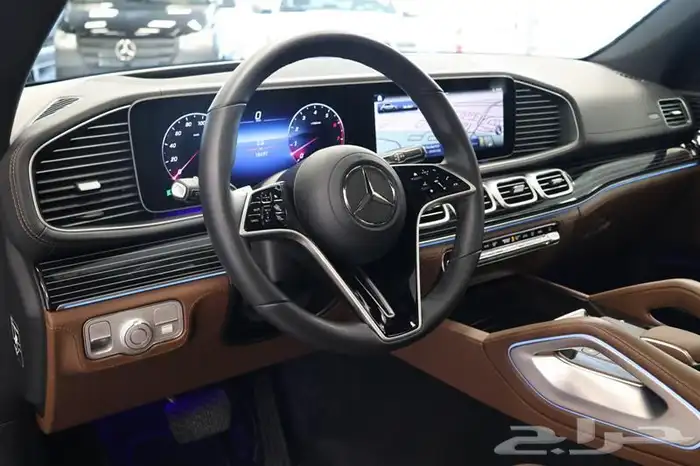 2025 Mercedes-Benz GLE450 4MATIC SUV 3