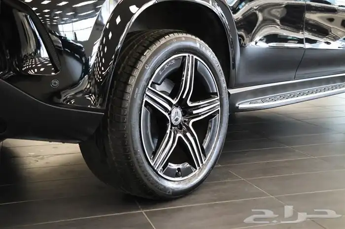 2025 Mercedes-Benz GLE450 4MATIC SUV 1