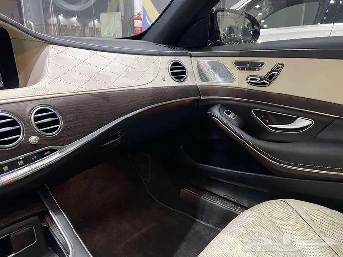 مرسيدس - اس 560 - 2019 - S560 21