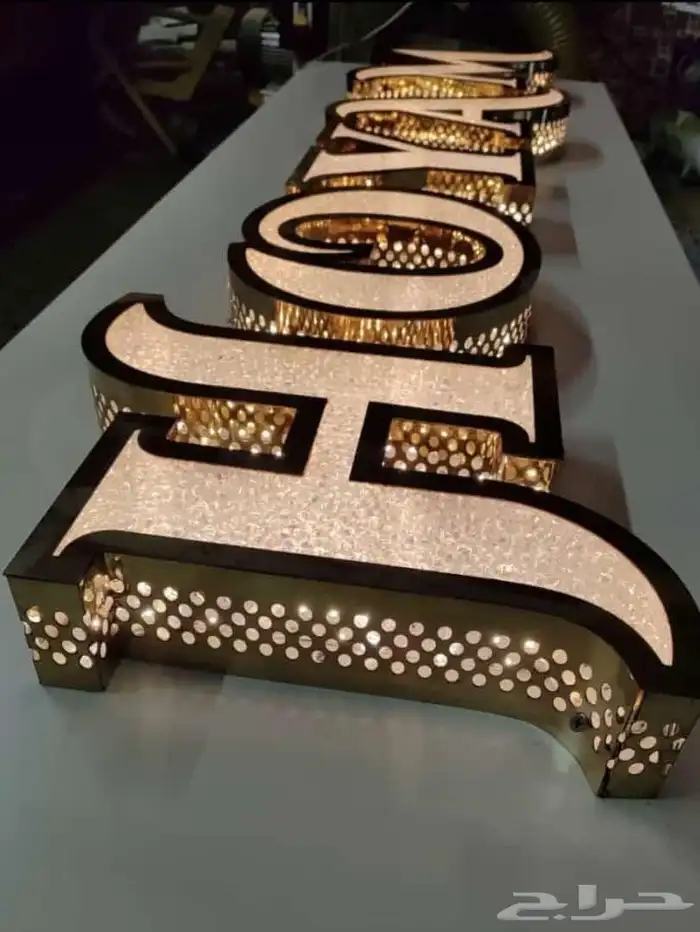 تركيب كلادينج.لوحات حروف بارزة.بديل خشب بديل رخام.طباعة.بنر 11