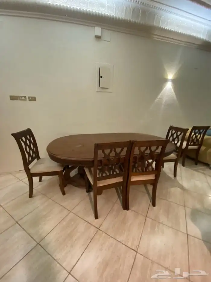 طاولة طعام للبيع 1