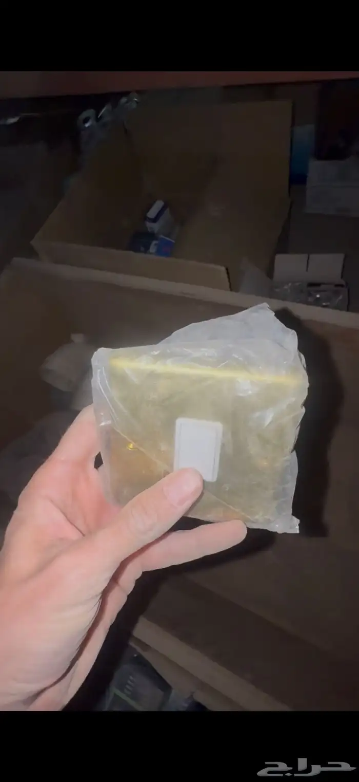 بضاعة بمستودع مواد بناء قديم نوع ما( جمله ) 27