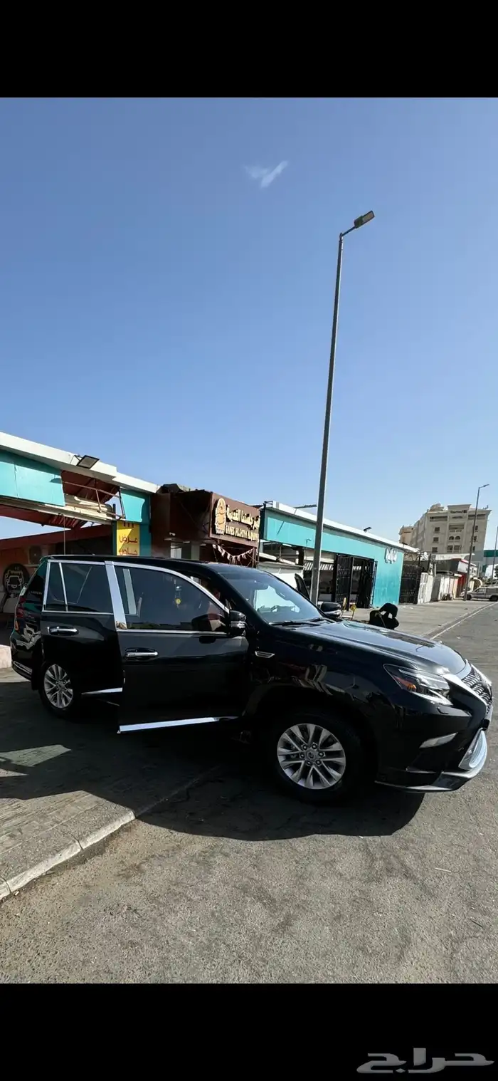 لكزس GX460 عبداللطيف جميل ممشى16000 (بيع) فقط 1