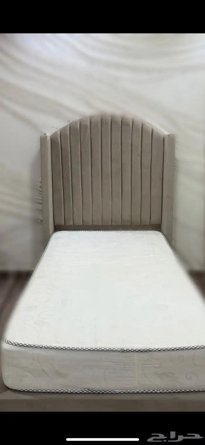سرير للبيع 250 0