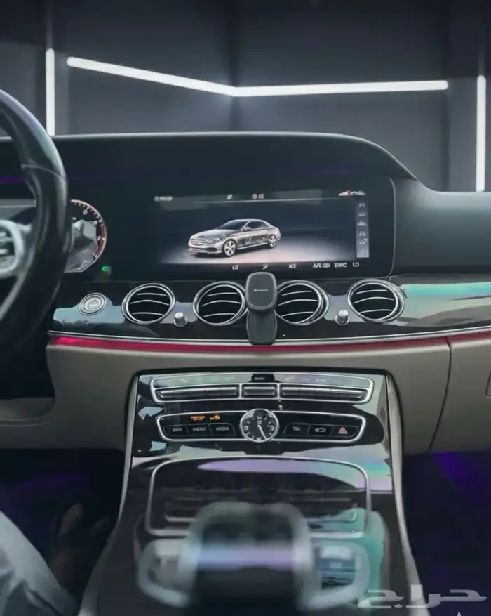مرسيدس E300 موديل 2019 نظيفة شررط 5