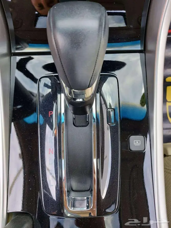 اكورد 2017 فل مخمل مخزن عداد 30 ألف فقط 55