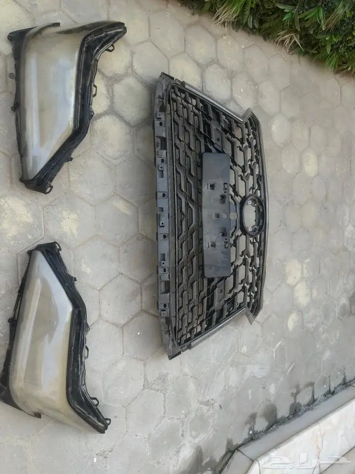 شبك صدام جيب لكزس 2