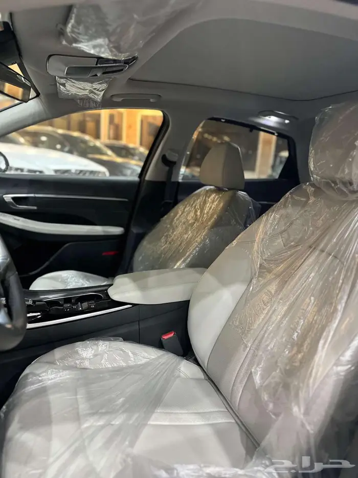 سوناتا ميد موديل 2023 اصفار 4