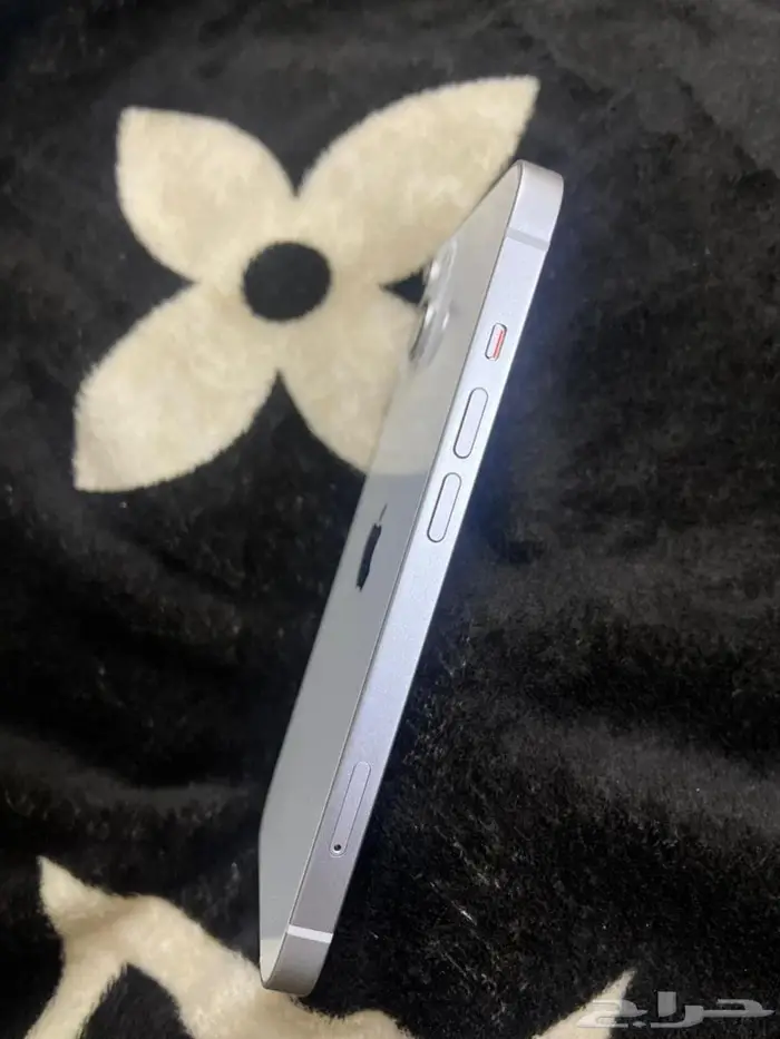 ايفون 13 2