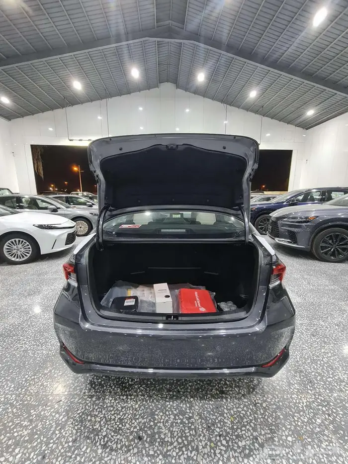 كورولا XLi استاندر مطور 2.0 بنزين سعودي 2025 السعر 78200 15