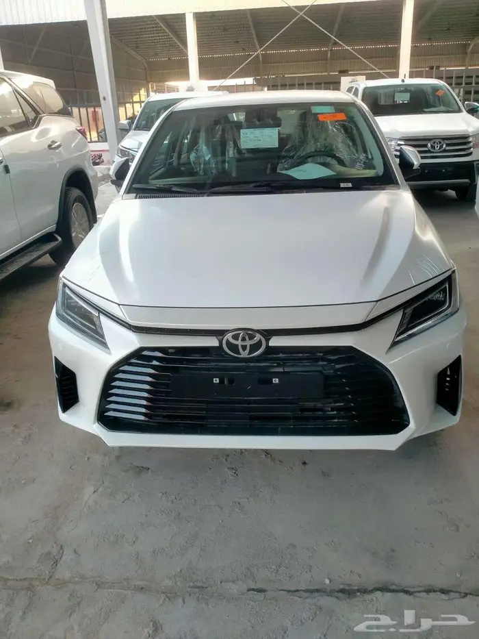 تويوتا يارس YX 1.3 بنزين 2026 1