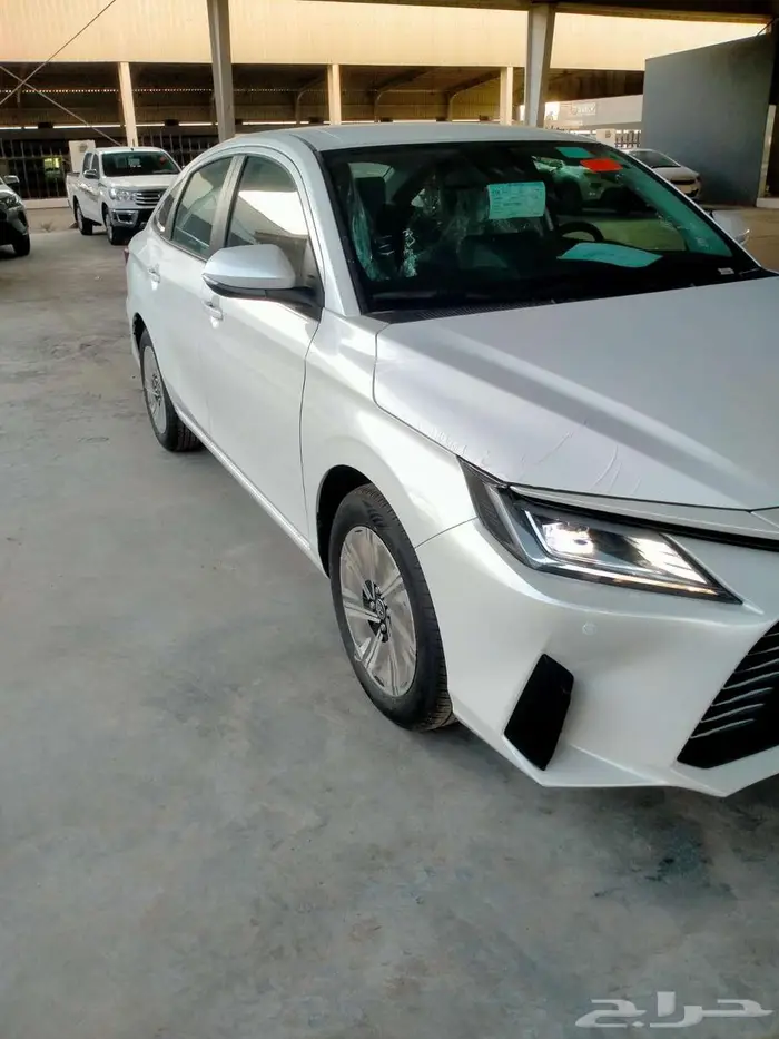 تويوتا يارس YX 1.3 بنزين 2026 3