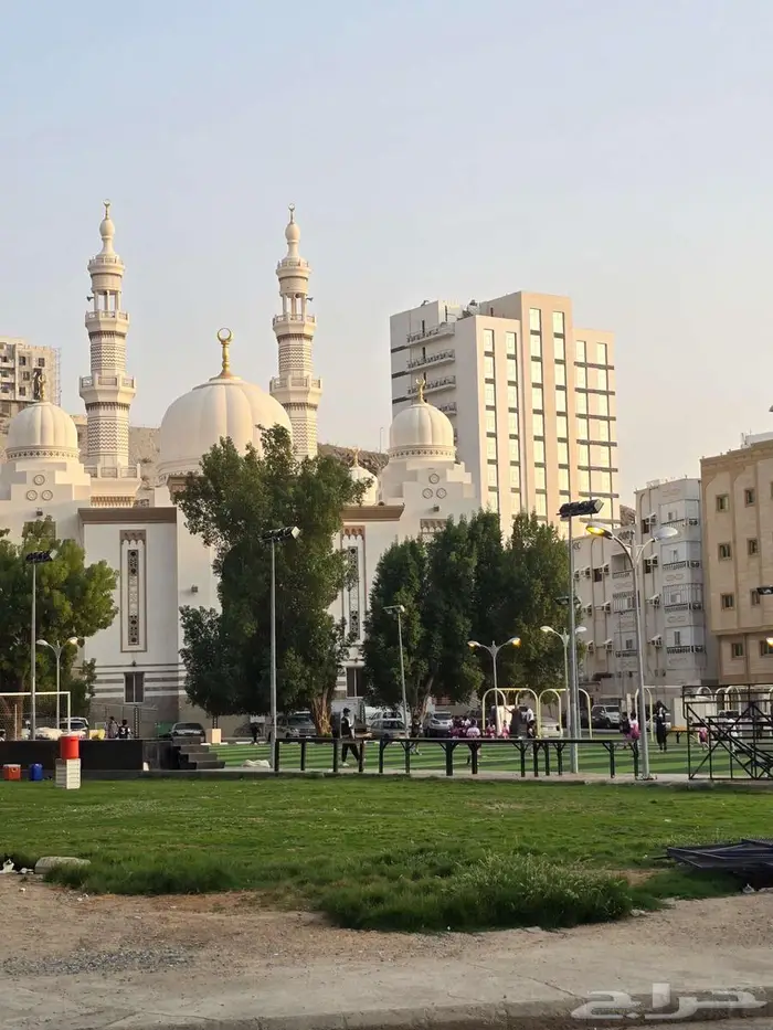 شقق وغرف للايجار السنوي العزيزية مسجد عمر بن الخطاب 2