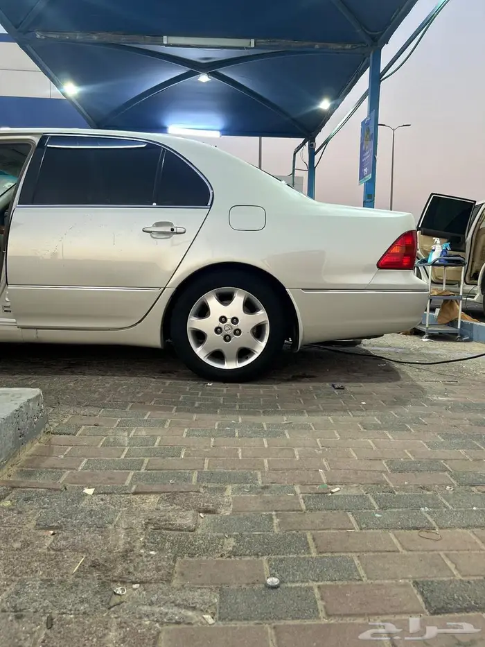 للبيع للكزس 430 12