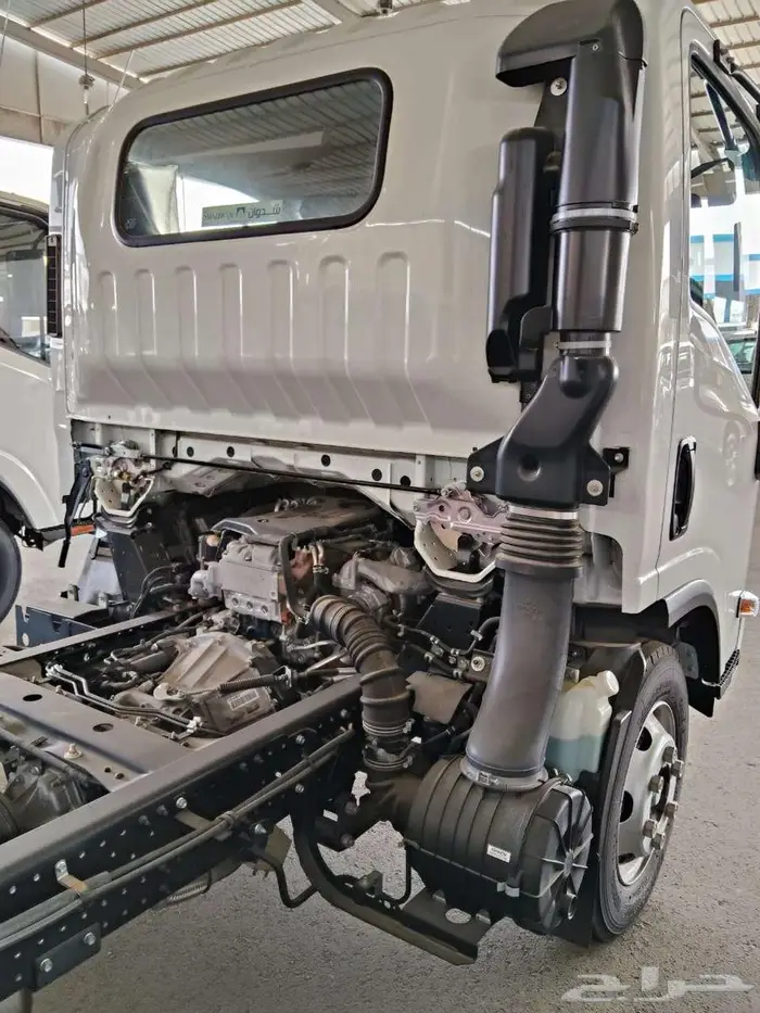 ايسوزو دينا 4 طن موديل 2024م شاص 4.95 م 7