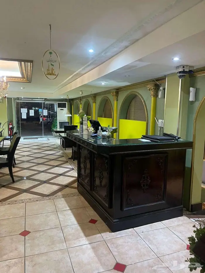 مطعم للبيع في شارع الملك عبدالله بالخبر مع كامل معداته 3