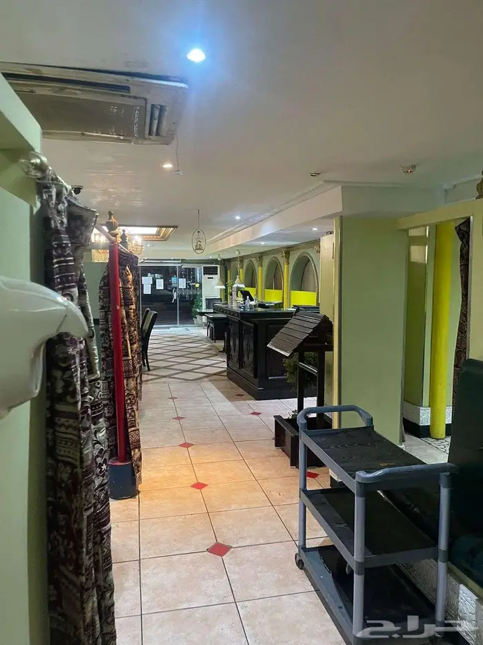 مطعم للبيع في شارع الملك عبدالله بالخبر مع كامل معداته 5
