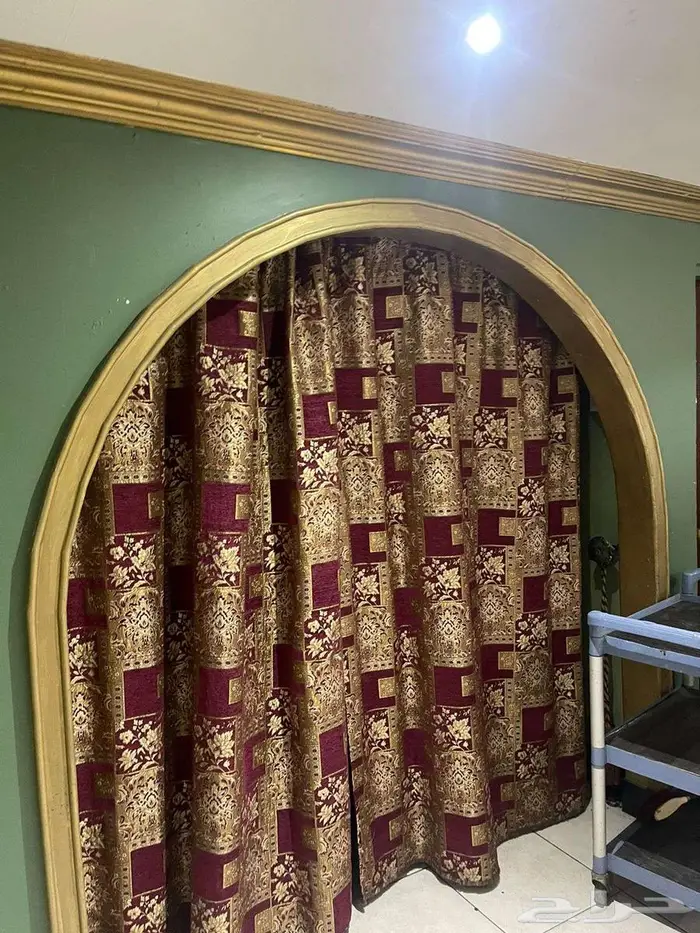 مطعم للبيع في شارع الملك عبدالله بالخبر مع كامل معداته 1