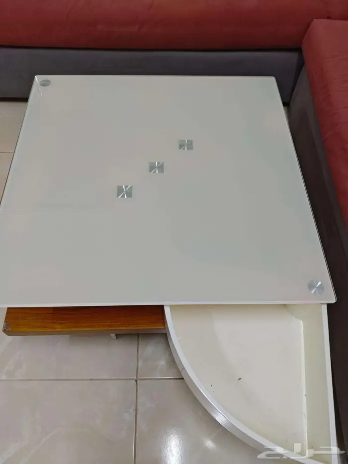 طاولة للبيع 2