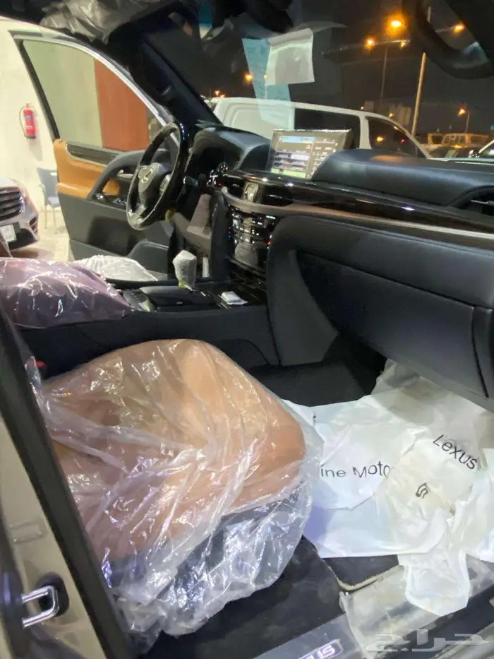 لكزس LX570 موديل 2021 (سعودي) عداد 25 الف 9
